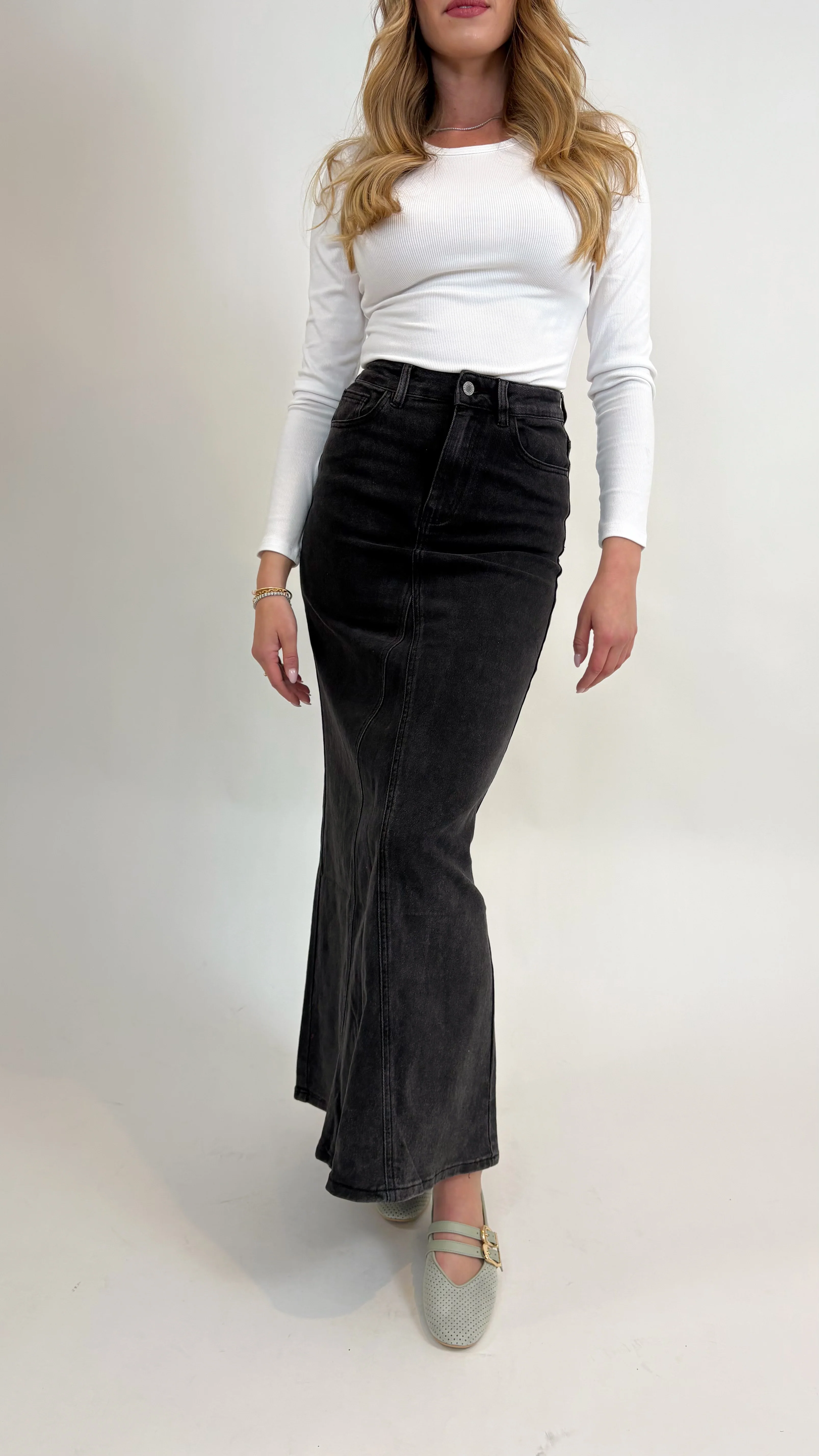 Your Turn Denim Skirt - Image 5