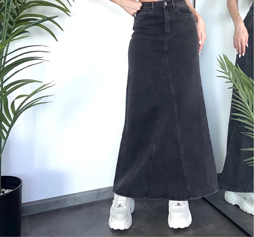 Your Turn Denim Skirt - Image 8