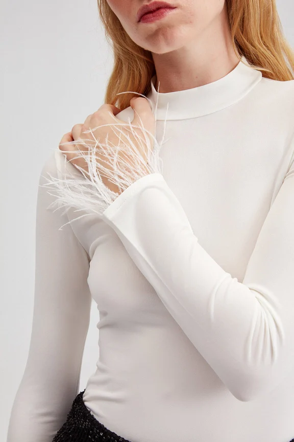 Full Look Feathered Top - Image 5