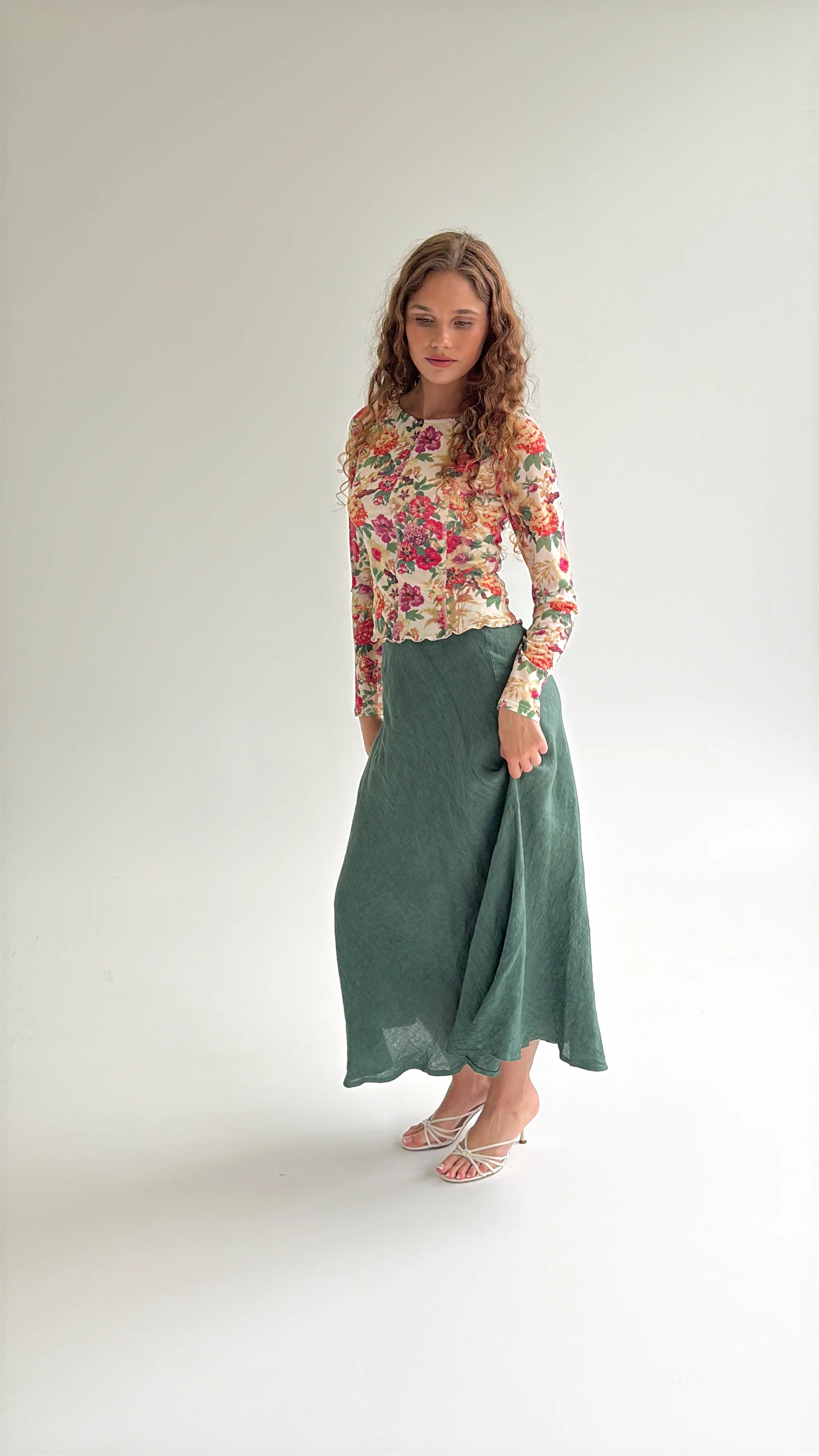 Pretty Little Linen Skirt - Image 15
