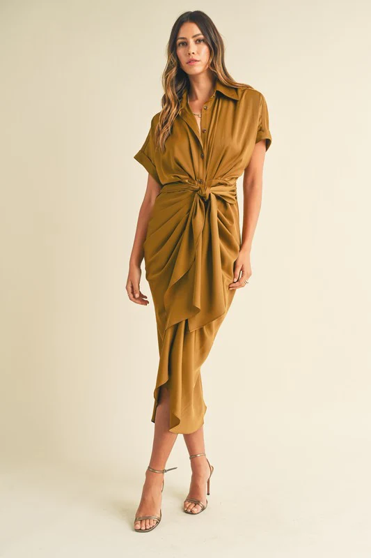 Malibu Dress Satin Short Sleeve - Image 15
