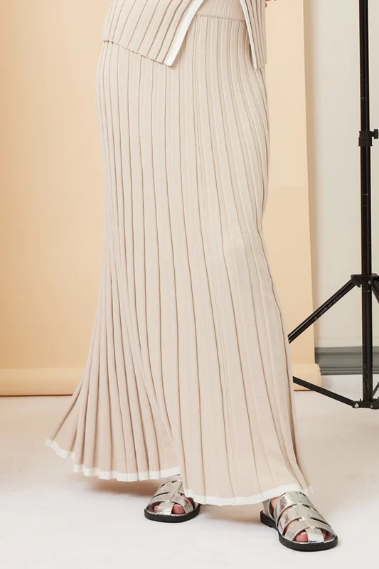 Serenity Ribbed Skirt - Image 3