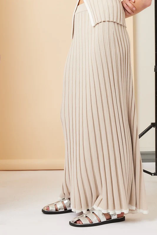 Serenity Ribbed Skirt - Image 5