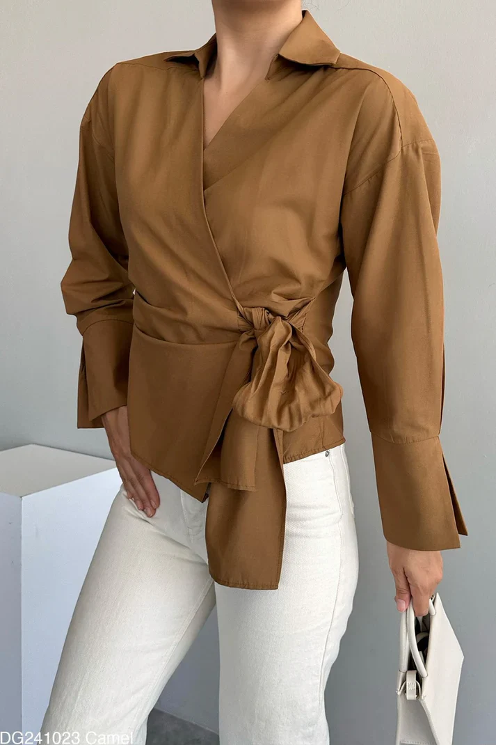 The Gifted Blouse - Image 2