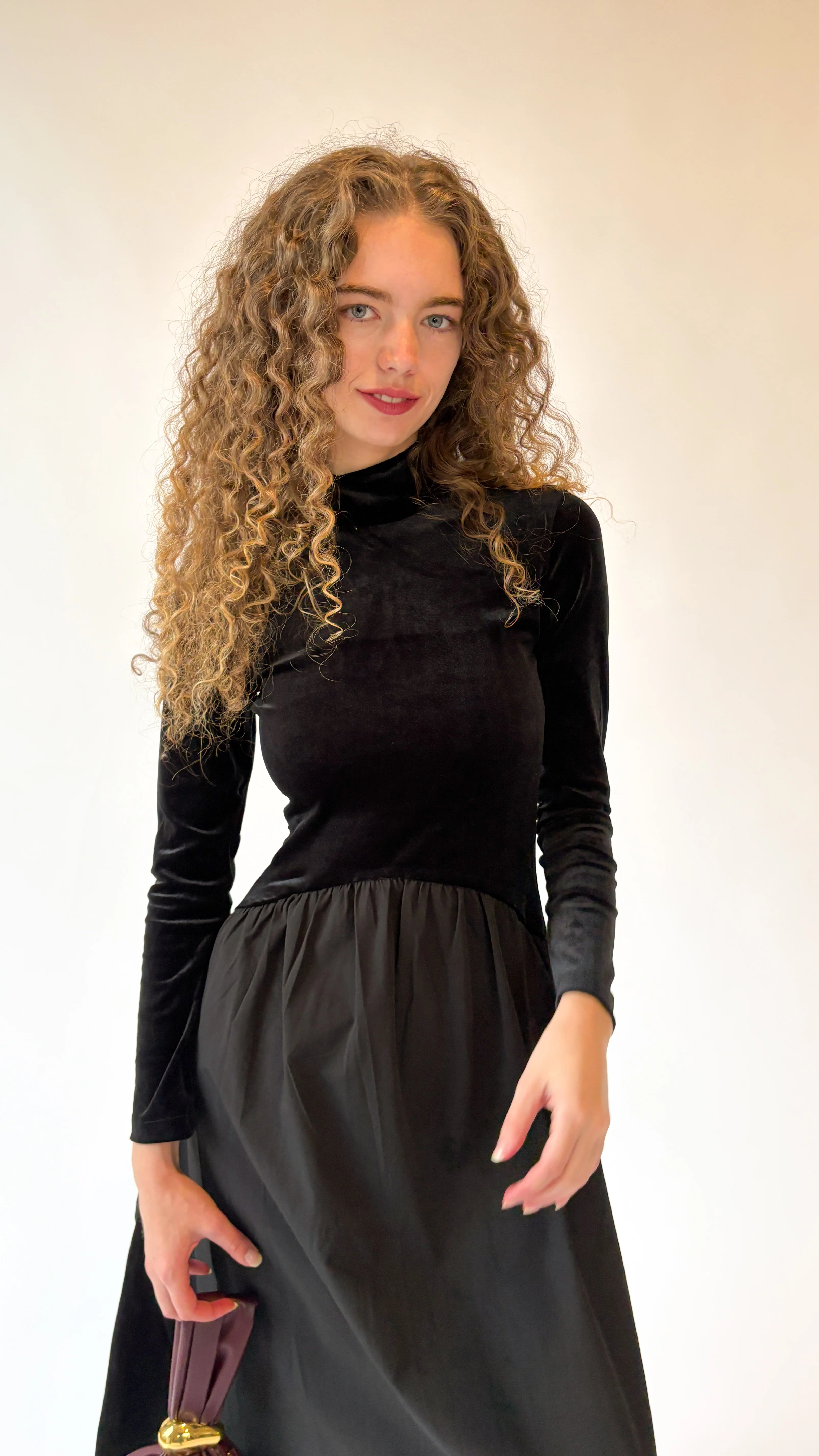 Divina Velvet Maxi Dress - Image 10