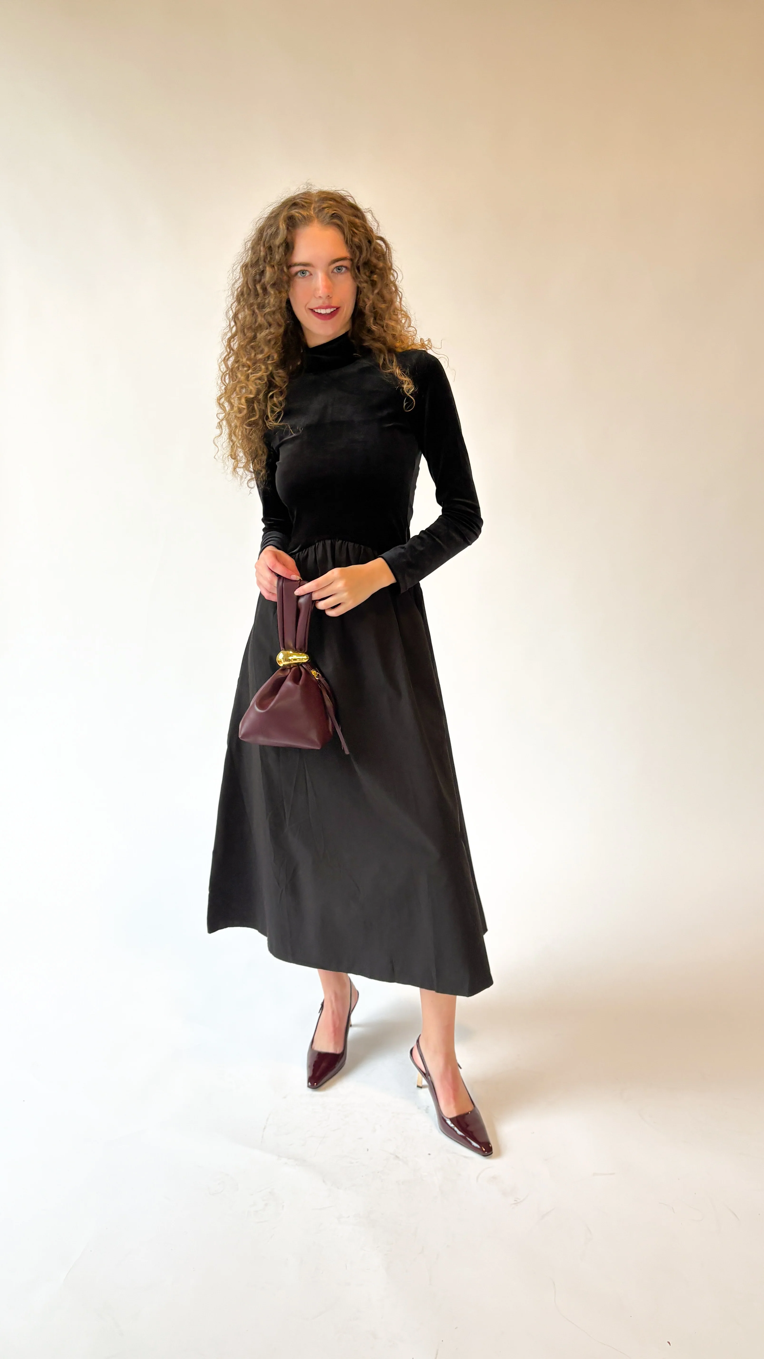 Divina Velvet Maxi Dress - Image 8