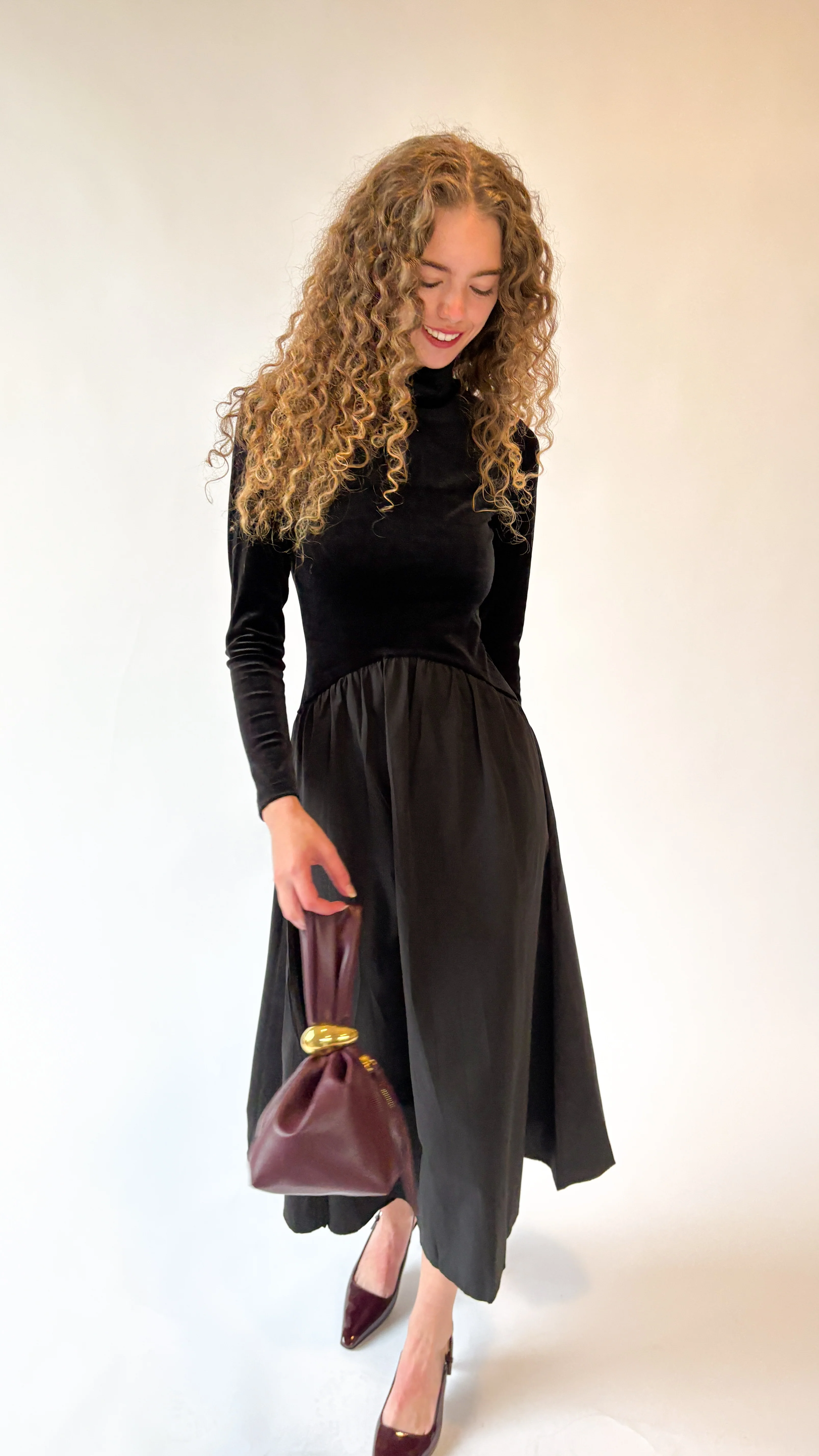 Divina Velvet Maxi Dress - Image 9